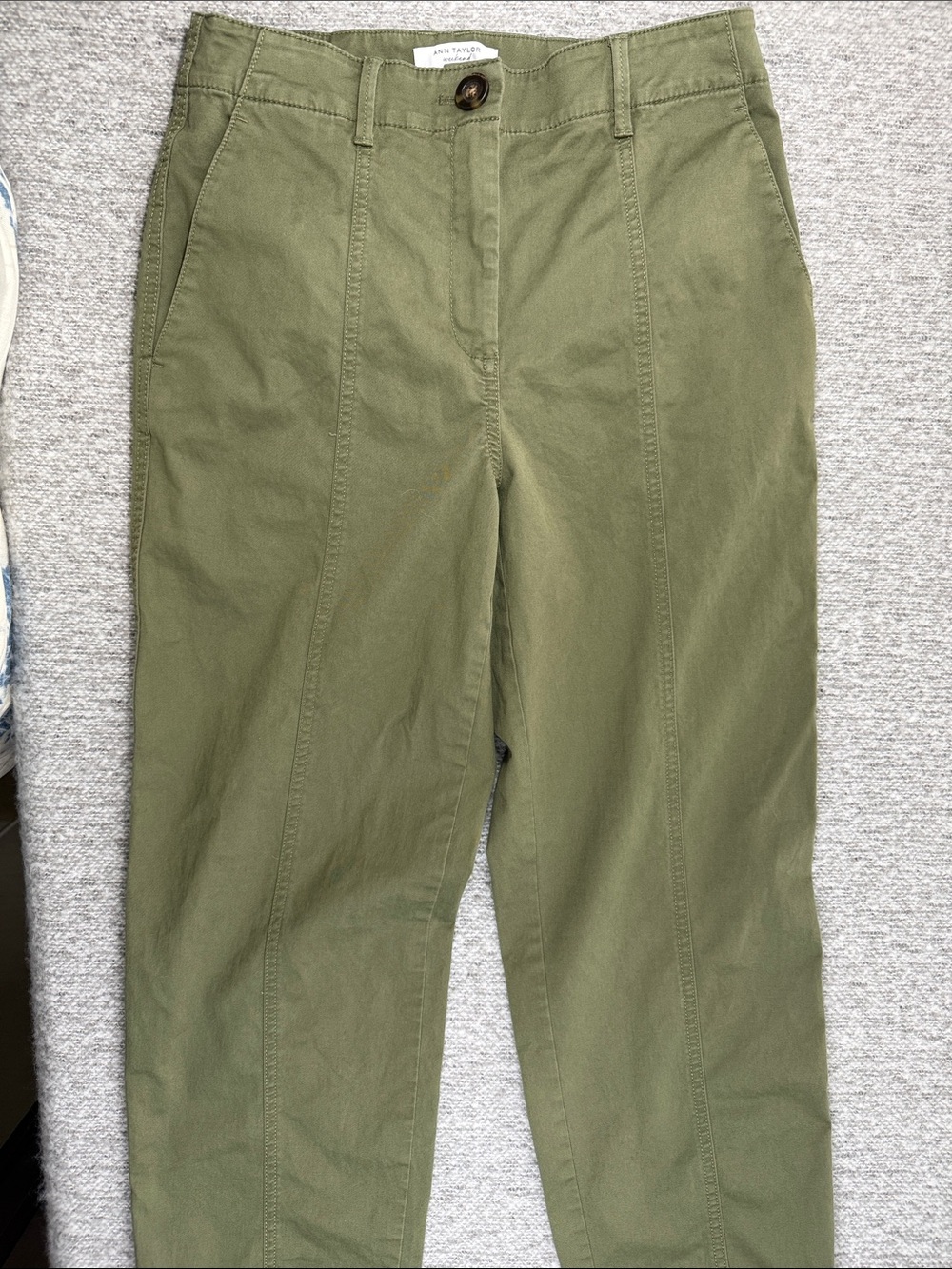 Ann Taylor Weekend Olive Straight-Leg Women’s Pants Size 4